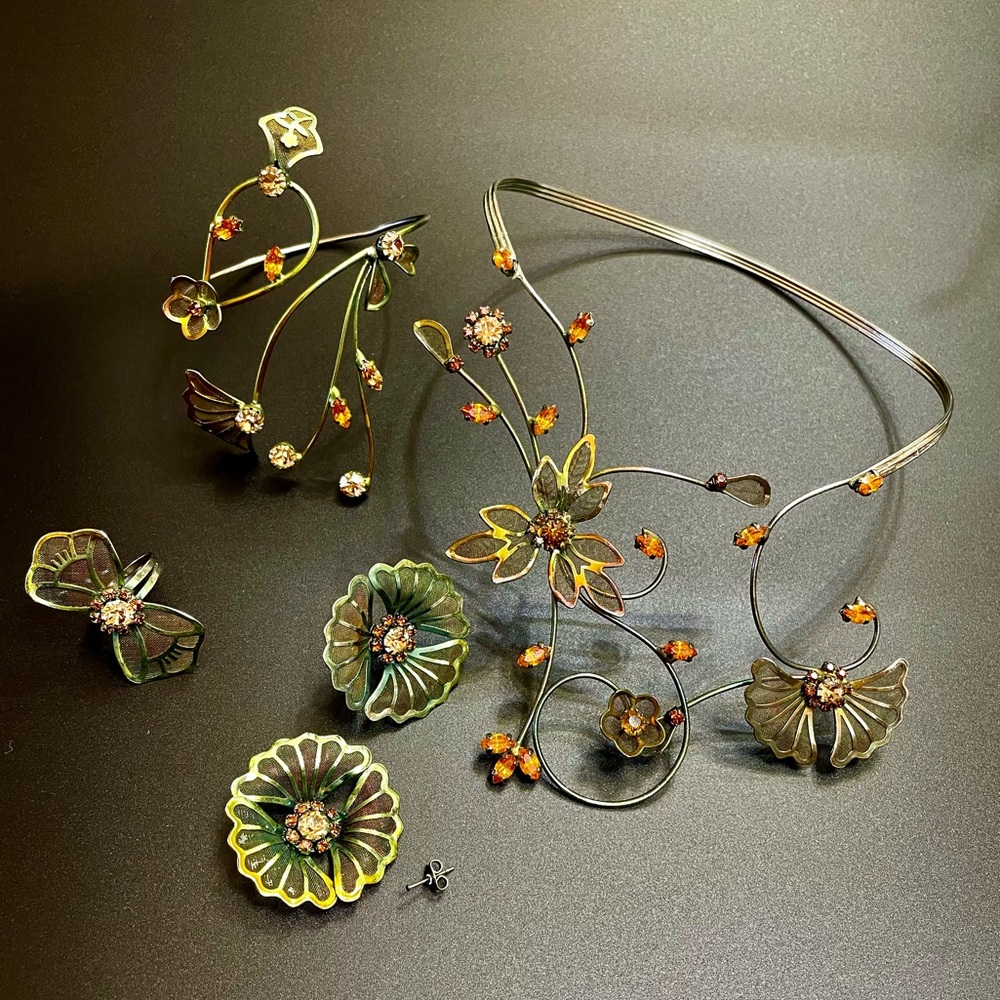 Beautiful Elvish costume accessories, multicolor metal high end simulant
